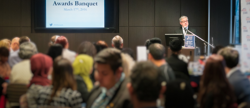 Assistant Vice-Provost George Bragues addresses the banquet.